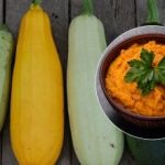 Clasicul bunicii: o rețetă dovedită pentru caviar de dovlecel ca